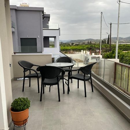 Villa Maria Eirini Lechaio ภายนอก รูปภาพ